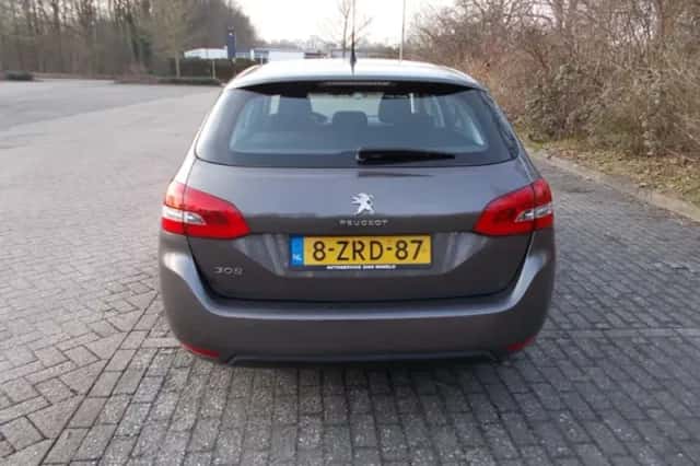 Peugeot 308 (2015) thumbnail 5