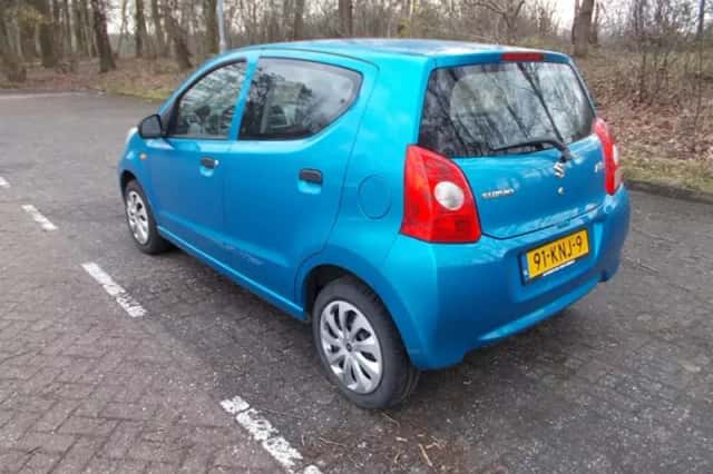 Suzuki Alto (2010) thumbnail 2