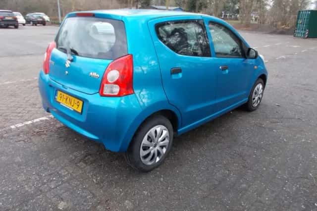Suzuki Alto (2010) thumbnail 4