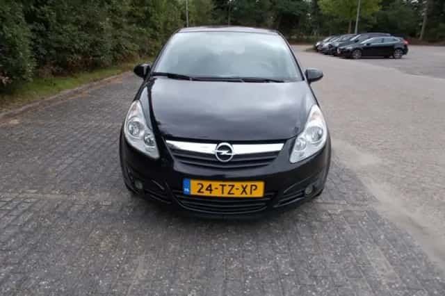 Opel Corsa (2007) thumbnail 6