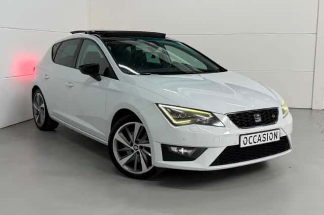 SEAT Leon (2013) thumbnail 3
