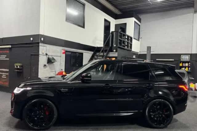 Land Rover Range Rover Sport (2018) thumbnail 3