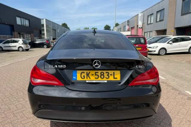 Mercedes-Benz CLA-Klasse (2015) thumbnail 3