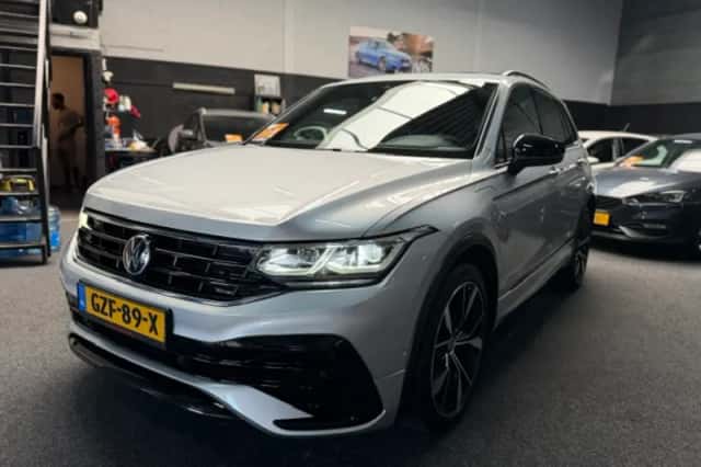 Volkswagen Tiguan (2021) thumbnail 2