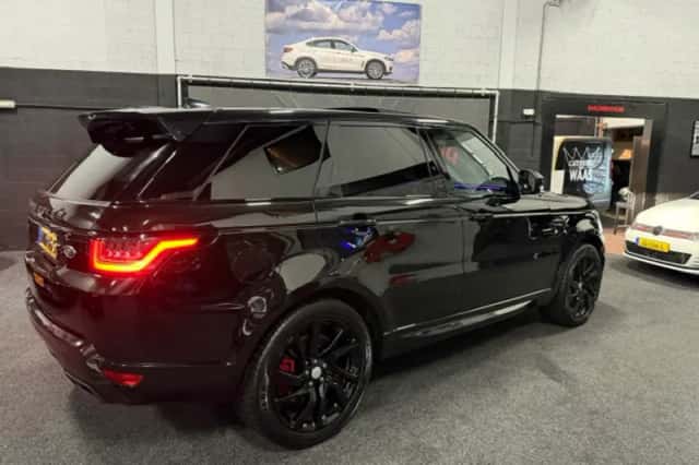 Land Rover Range Rover Sport (2021) thumbnail 2