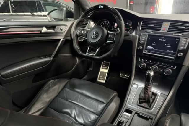 Volkswagen Golf (2014) thumbnail 2