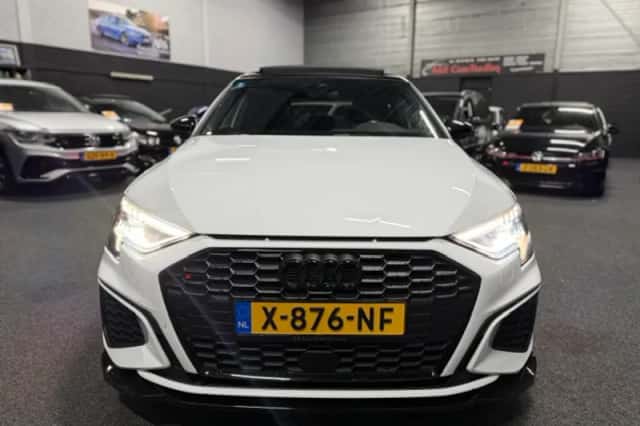 Audi A3 (2020) thumbnail 2