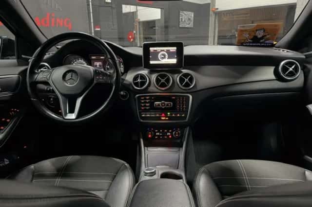 Mercedes-Benz GLA-Klasse (2014) thumbnail 4