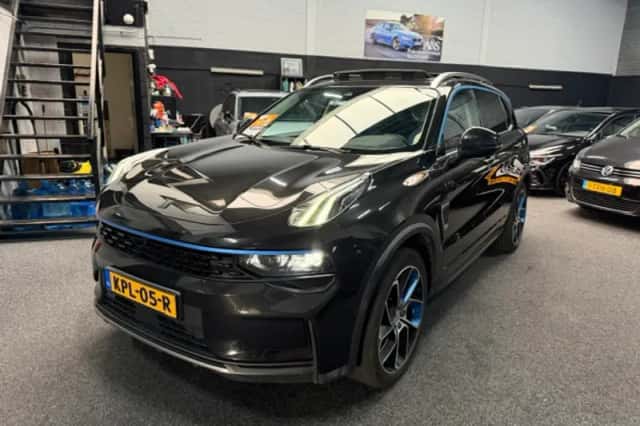 Lynk & Co 01 (2023) thumbnail 1