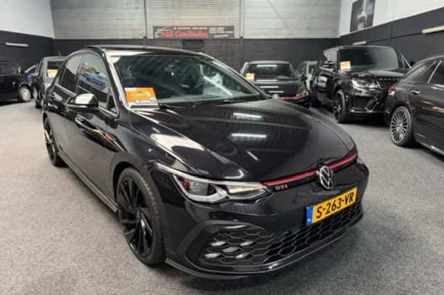 Volkswagen Golf (2020) thumbnail 2
