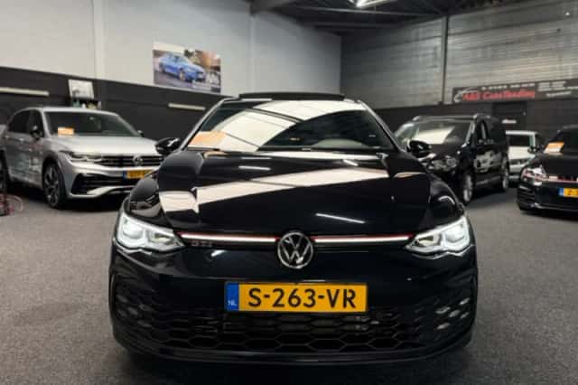 Volkswagen Golf (2020) thumbnail 5