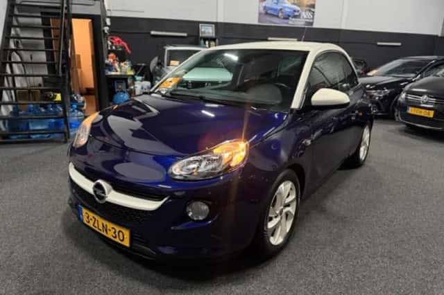 Opel Adam (2015) thumbnail 1