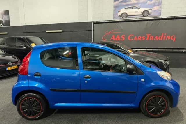 Peugeot 107 (2011) thumbnail 5
