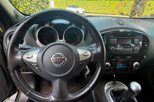 Nissan Juke (2011) thumbnail 4