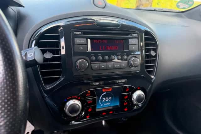 Nissan Juke (2011) thumbnail 5