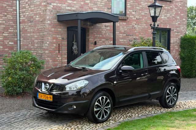 Nissan Qashqai (2012) thumbnail 1