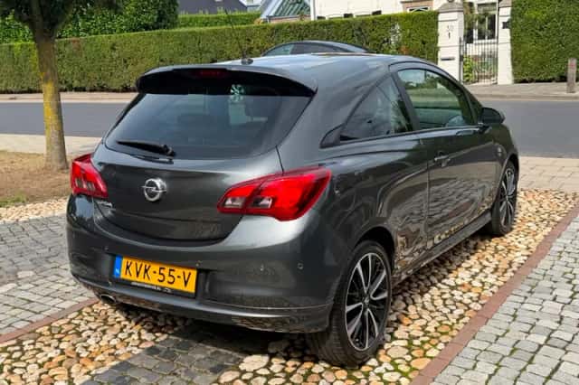 Opel Corsa (2017) thumbnail 2