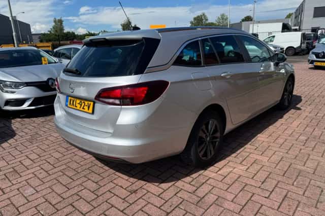 Opel Astra (2018) thumbnail 5