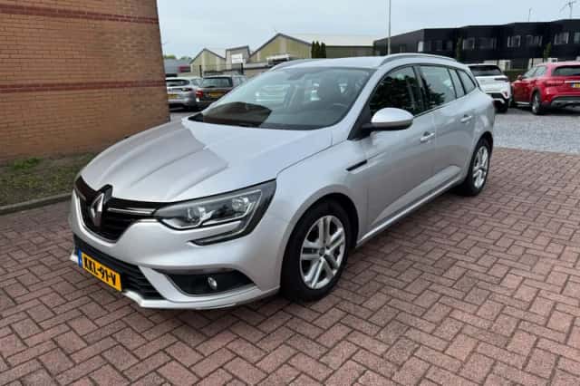 Renault Mégane (2019) thumbnail 1