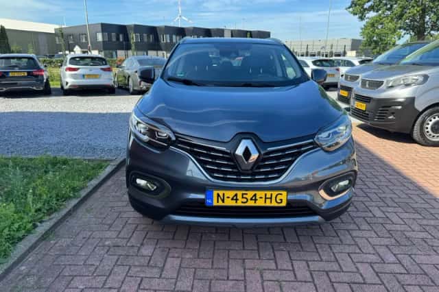 Renault Kadjar (2021) thumbnail 2