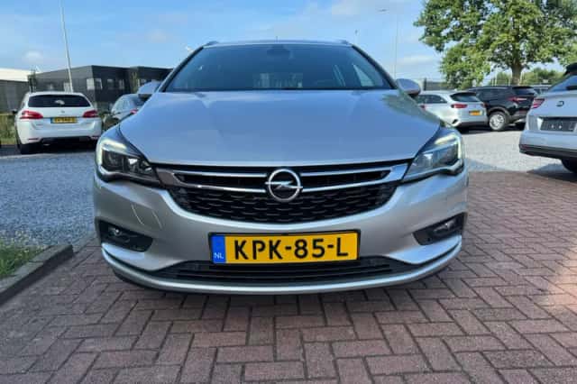 Opel Astra (2019) thumbnail 2