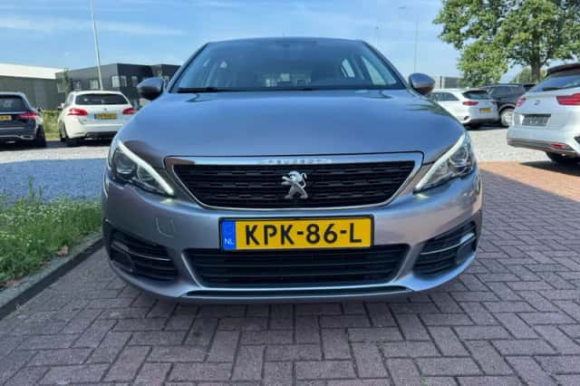 Peugeot 308 (2018) thumbnail 2