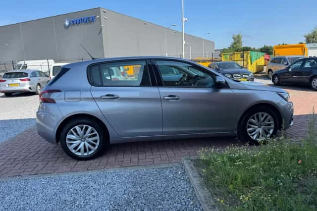 Peugeot 308 (2018) thumbnail 4