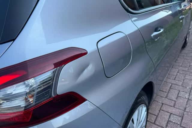 Peugeot 308 (2018) thumbnail 6