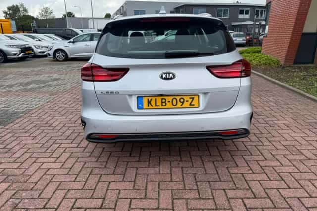 Kia Ceed (2019) thumbnail 6