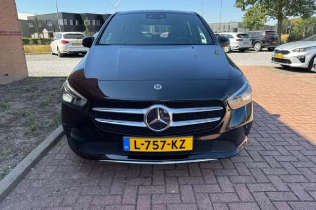 Mercedes-Benz B-Klasse (2021) thumbnail 2