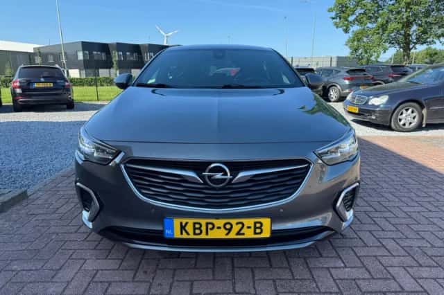 Opel Insignia (2019) thumbnail 2