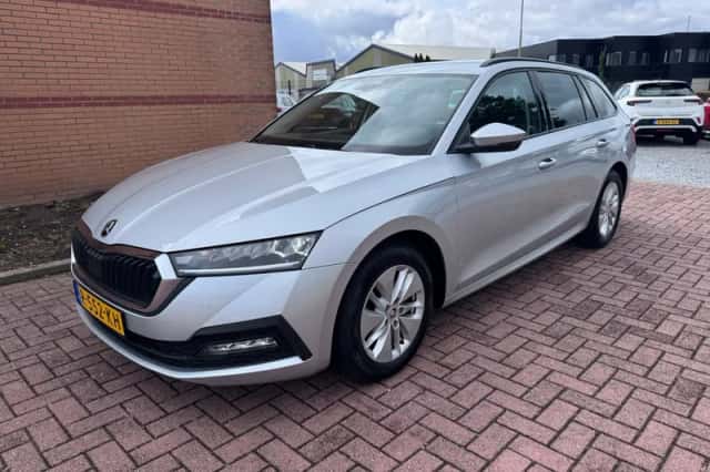 Škoda Octavia (2022) thumbnail 1