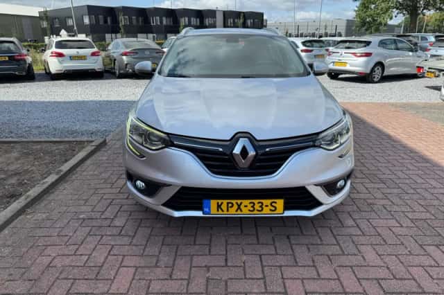 Renault Mégane (2016) thumbnail 2