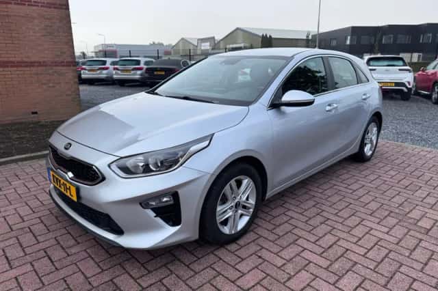 Kia Ceed (2019) thumbnail 1