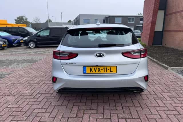 Kia Ceed (2019) thumbnail 6