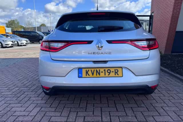 Renault Mégane (2019) thumbnail 6