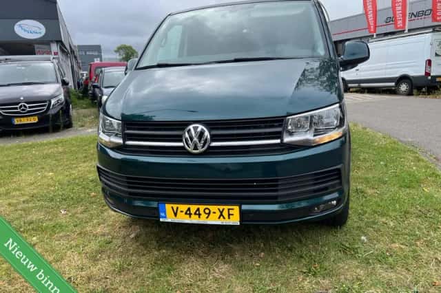 Volkswagen Transporter (2019) thumbnail 2
