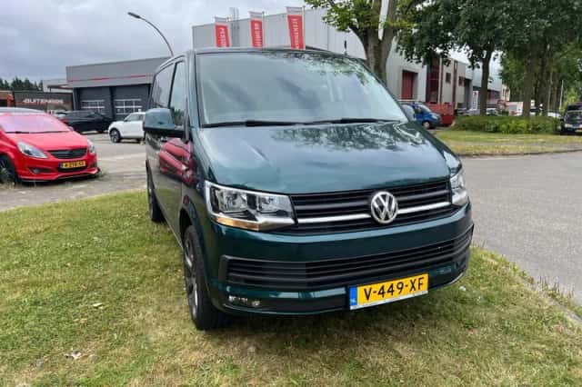 Volkswagen Transporter (2019) thumbnail 3