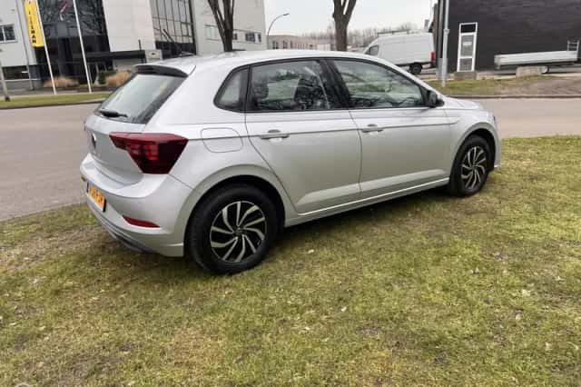 Volkswagen Polo (2021) thumbnail 5