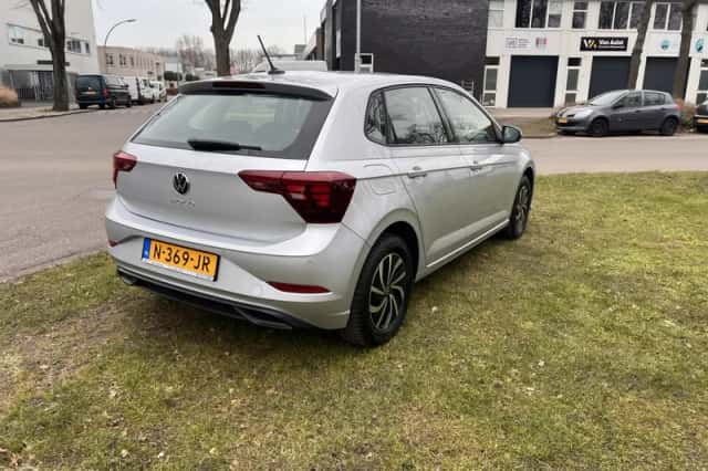 Volkswagen Polo (2021) thumbnail 6
