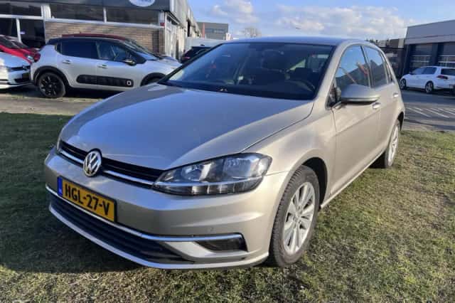 Volkswagen Golf (2017) thumbnail 1