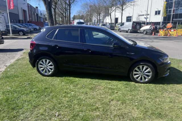 Volkswagen Polo (2018) thumbnail 5