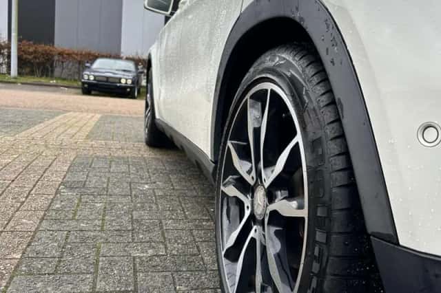 Mercedes-Benz GLA-Klasse (2015) thumbnail 6