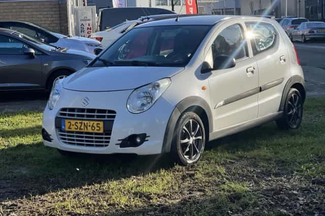 Suzuki Alto (2014) thumbnail 1
