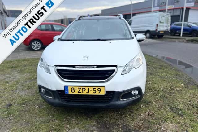 Peugeot 2008 (2015) thumbnail 2