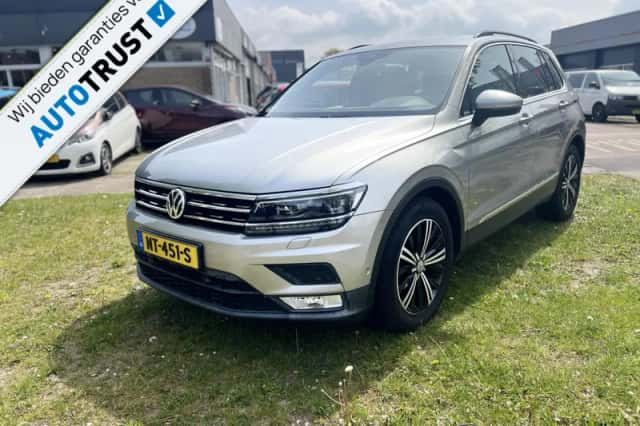 Volkswagen Tiguan (2017) thumbnail 1