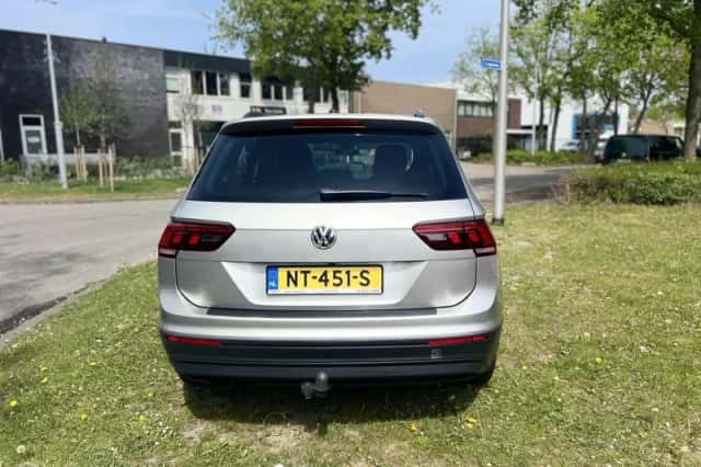 Volkswagen Tiguan (2017) thumbnail 6