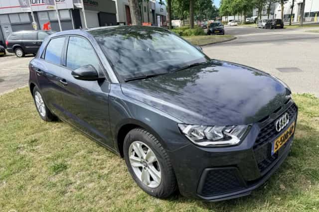 Audi A1 (2019) thumbnail 5