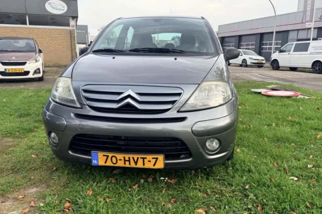 Citroën C3 (2009) thumbnail 2