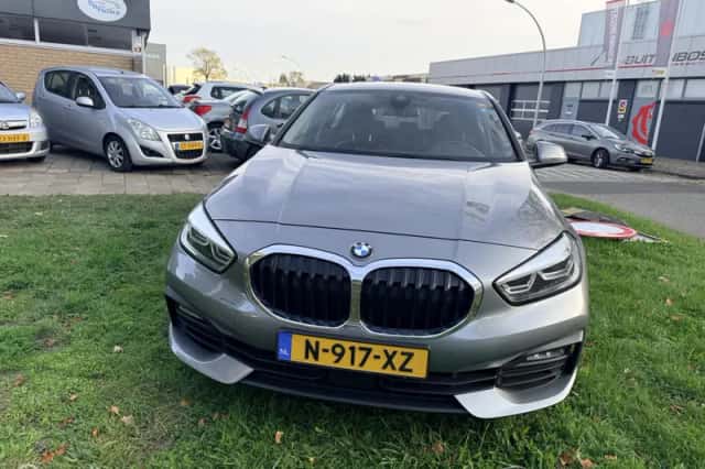BMW 1-Serie (2022) thumbnail 2